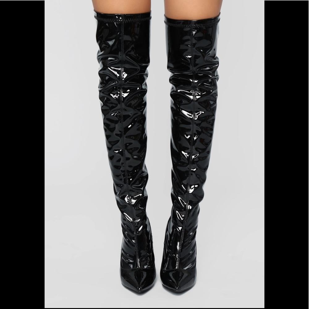 See That Glare Heeled Boot - Black